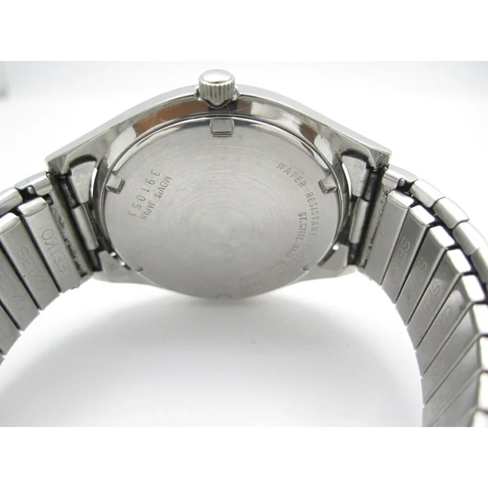 Vtg‎ Men Seiko Quartz WR Analog 35mm Day Date Round Watch (H773) 